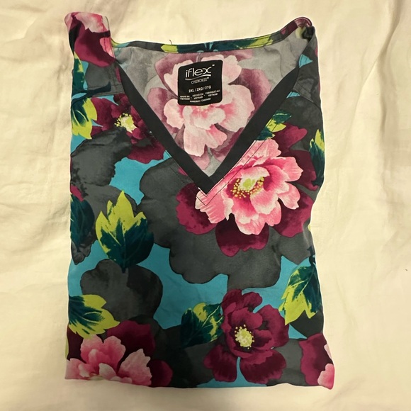 Cherokee iflex scrub top - Picture 1 of 4